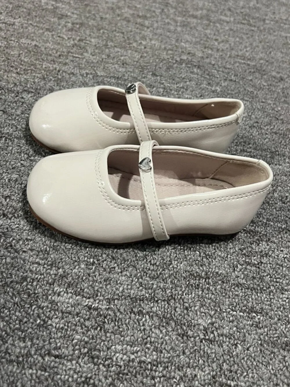 Zara Toddler Girl Heart Ballet Shoes Cream Tan Size 22 US 6